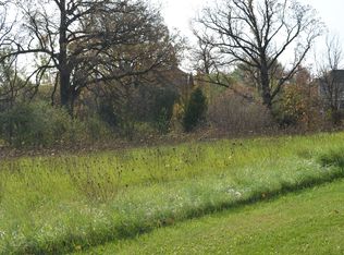 519 Emerald Pt, Kewaskum, WI 53040