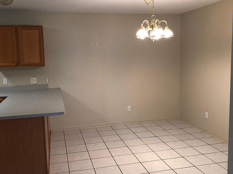 143 Highview Ln — Photo 6