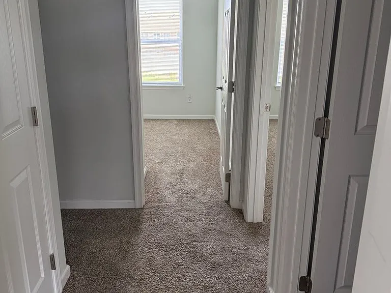 138 Delano Dr — Photo 19