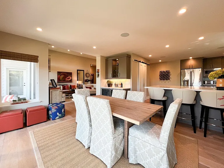 945 Augusta Cir — Photo 16