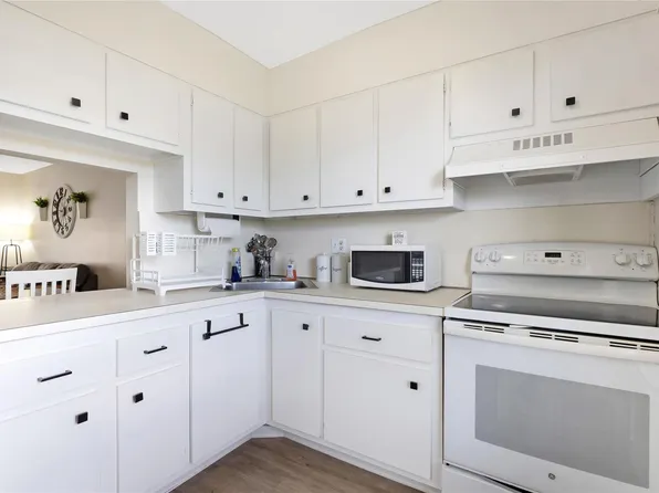 6091 NW 61st Ave APT 307, Tamarac, FL 33319