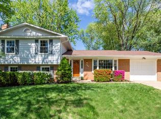 9467 Shouse Dr, Vienna, VA 22182