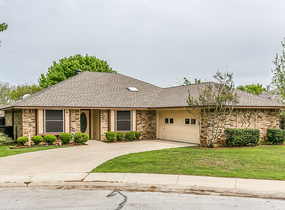 1st image of 6 Chasewood Cir