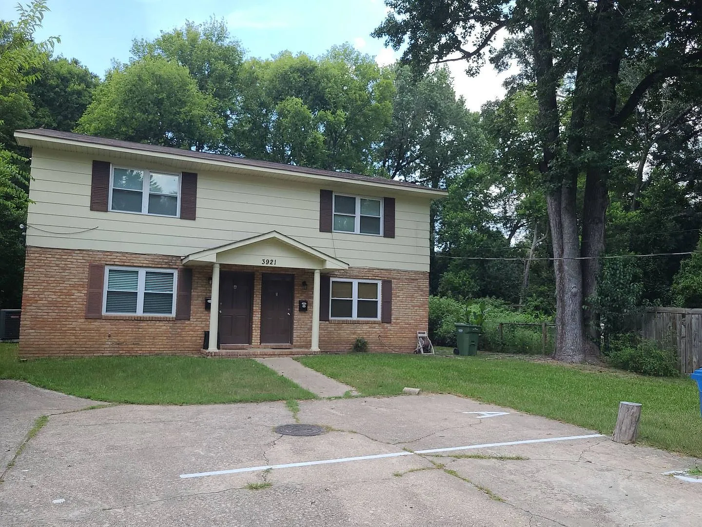 3921 Howard Ave — Photo 1