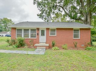 625 Oakgrove Dr, Graham, NC 27253