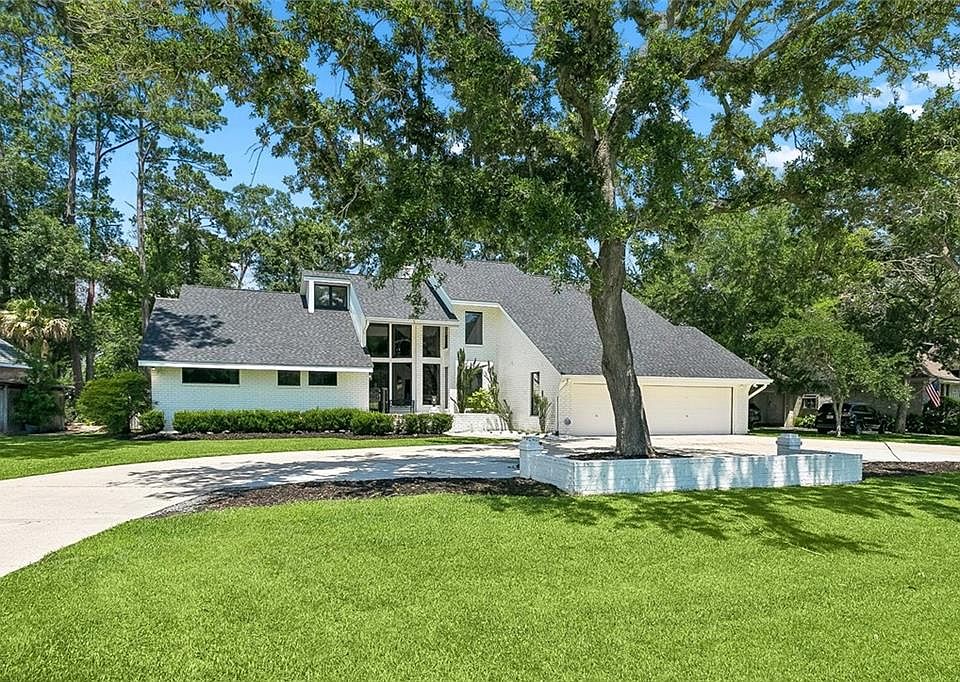 1st image of 237 Evangeline Dr