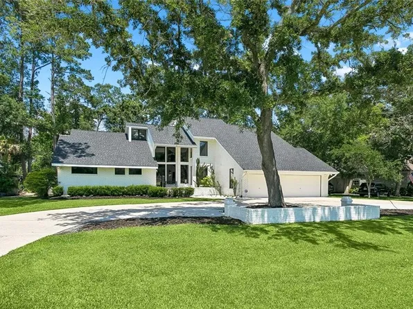 237 Evangeline Dr, Mandeville, LA 70471