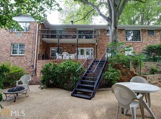 2238 Hill Park Ct, Decatur, GA 30033