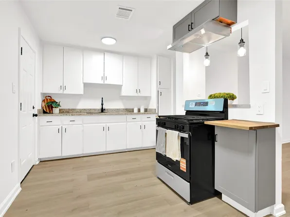 3129 Airport Blvd, Houston, TX 77051