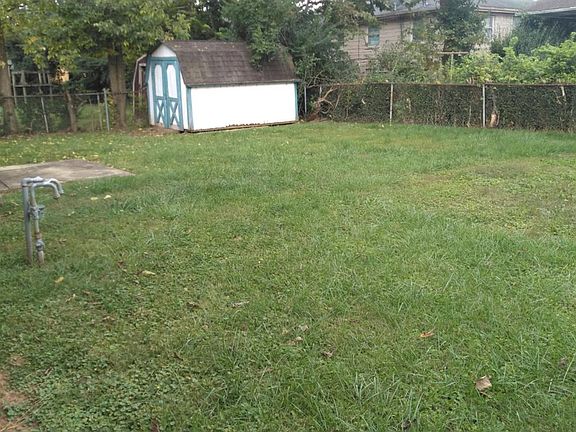 2nd image of 1010 Birch Dr