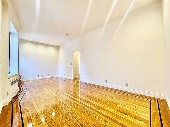 2nd image of 207 E 29th St APT 28