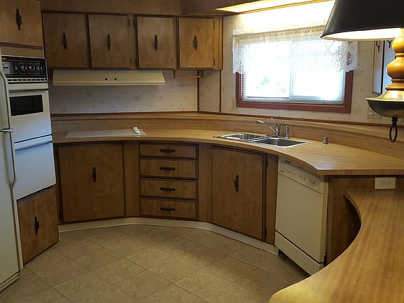 kitchen with bar area