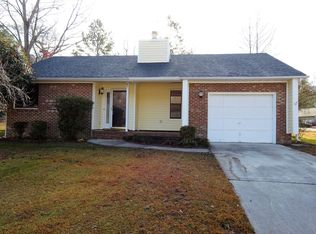 200 Audubon Dr, Jacksonville, NC 28546