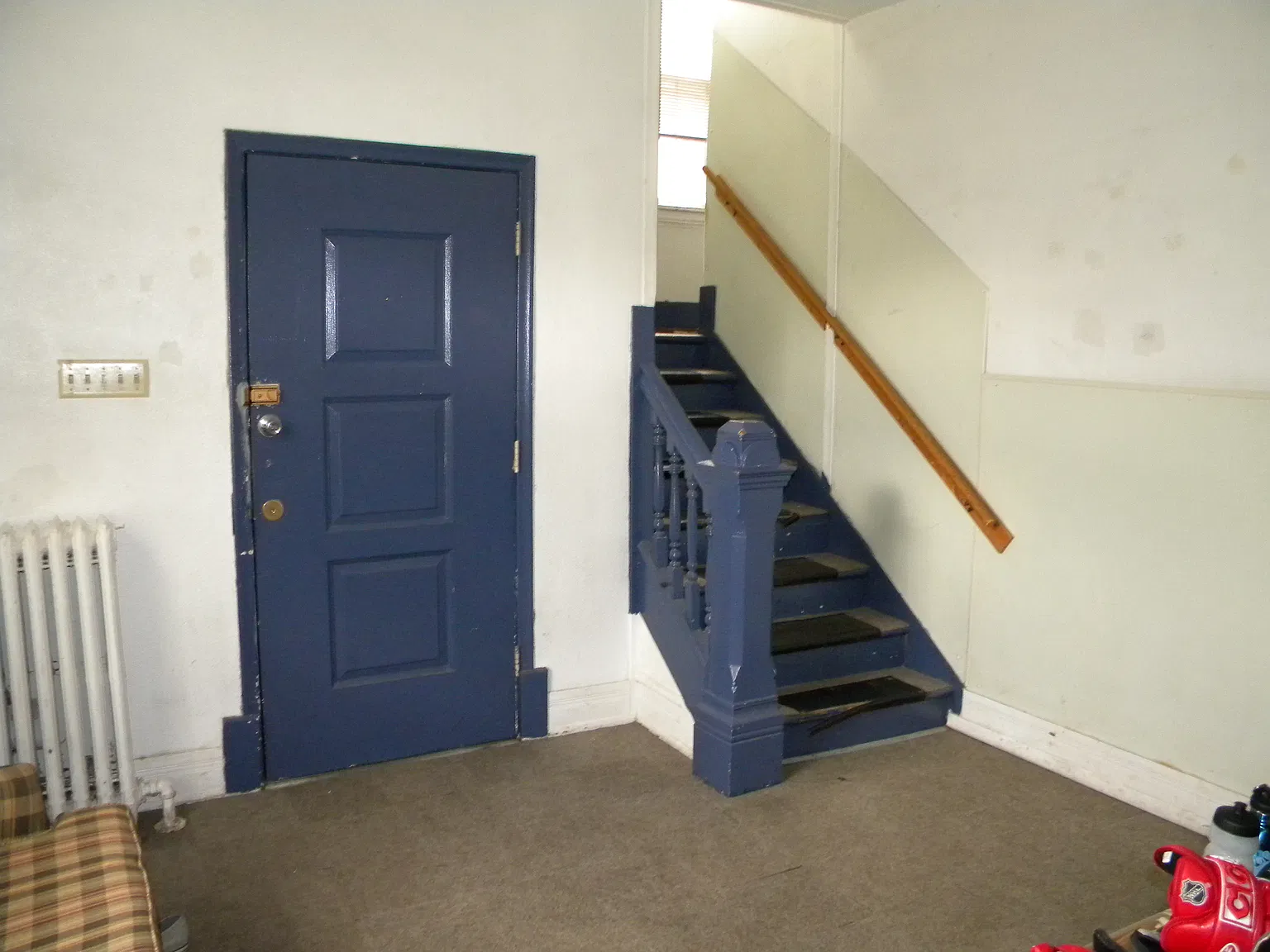 8 bed, 4812 sqft, $4,200 — Photo 3