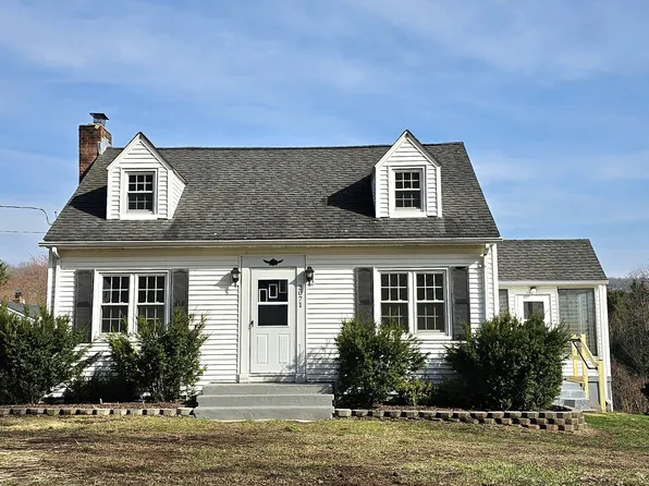 2071 Middletown Ave, Northford, CT 06472