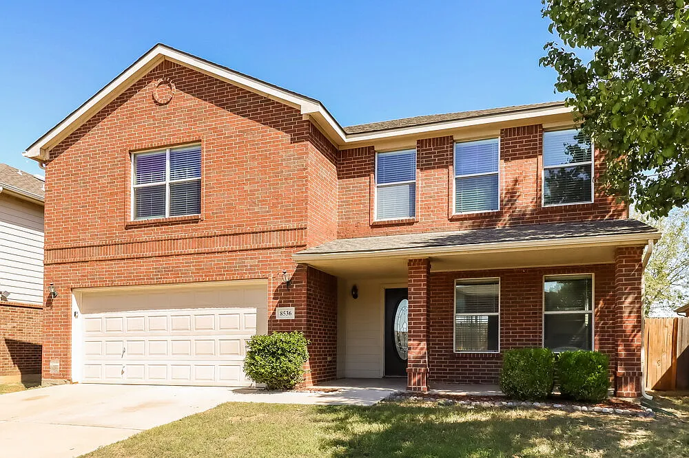 3 bed, 2.5 bath, 2252 sqft, $2,485 — Photo 4