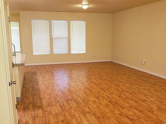 2nd image of 2501 Aspen Dr