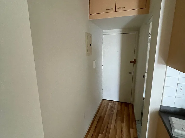 618 Fairview Ave #3B — Photo 6