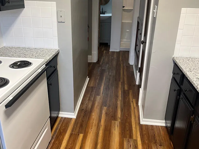 514 Elms Blvd #1 — Photo 8
