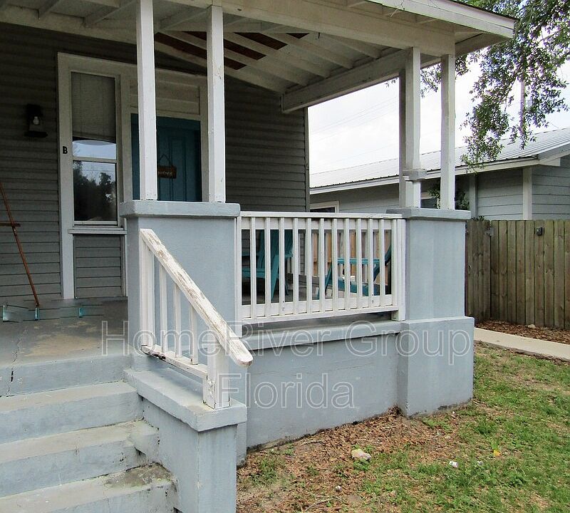 1st image of 1006 W Chase St APT B