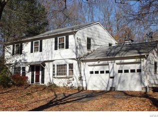 44 Lakeview Rd, North Salem, NY 10560