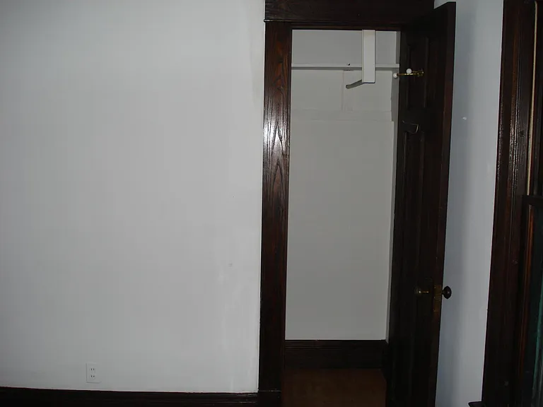 118 Russell St — Photo 9