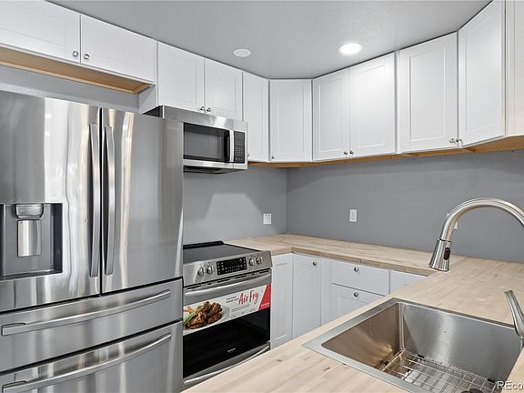 2nd image of 9465 Damon Drive