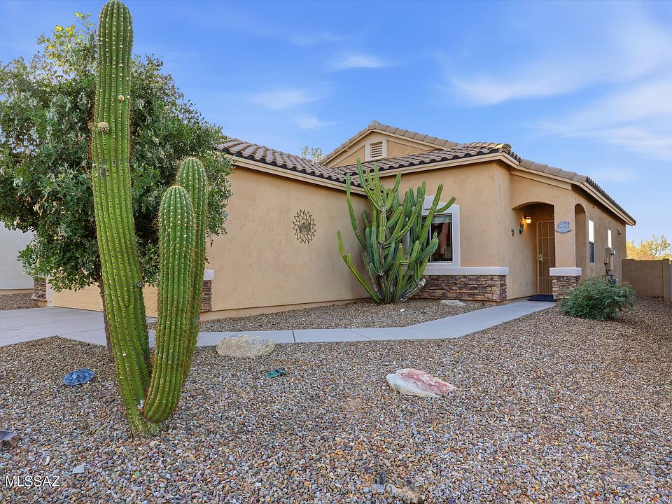 1st image of 1346 W Via Cerro Colorado