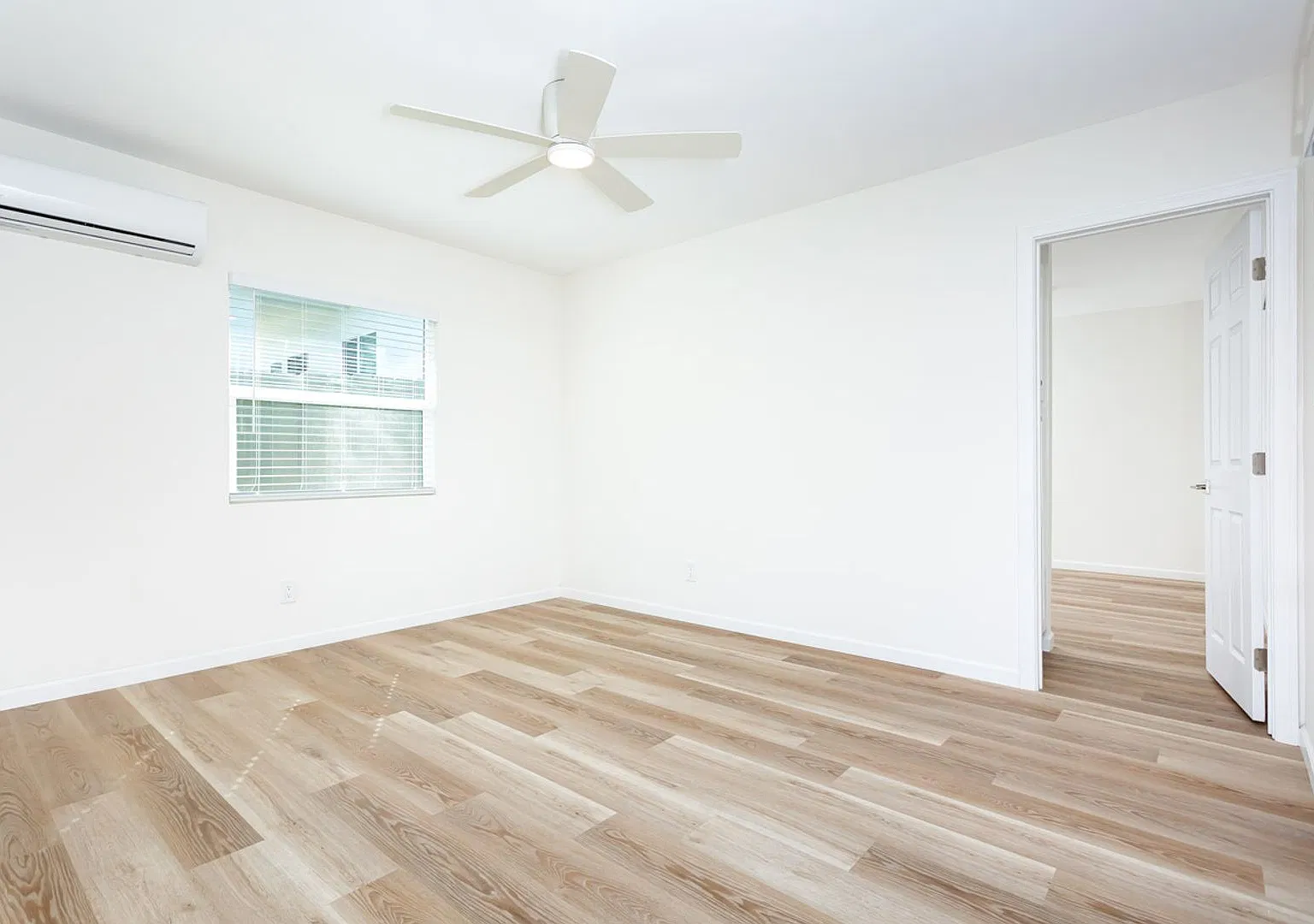 Newly Renovated 1-BR Unit in Prime La Mesa Location! — Photo 3