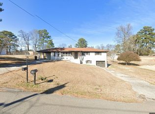 1714 Greenbriar Dr, Fultondale, AL 35068