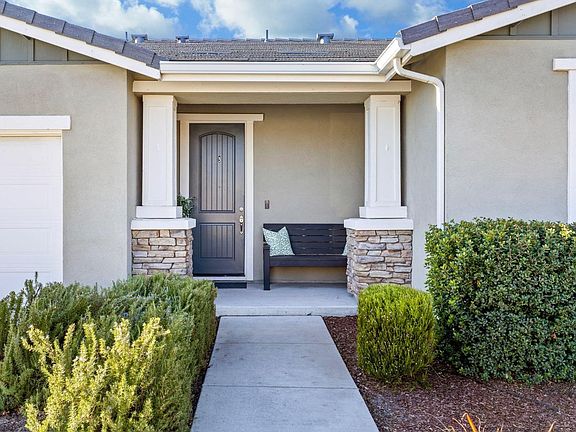 3rd image of 5807 Kittyhawk Place