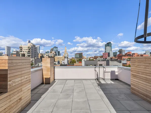 665 De Graw Street image 10 of 10