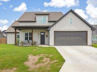 2105 Fang Ct, Tolar, TX 76476