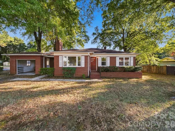203 W 21st St, Newton, NC 28658