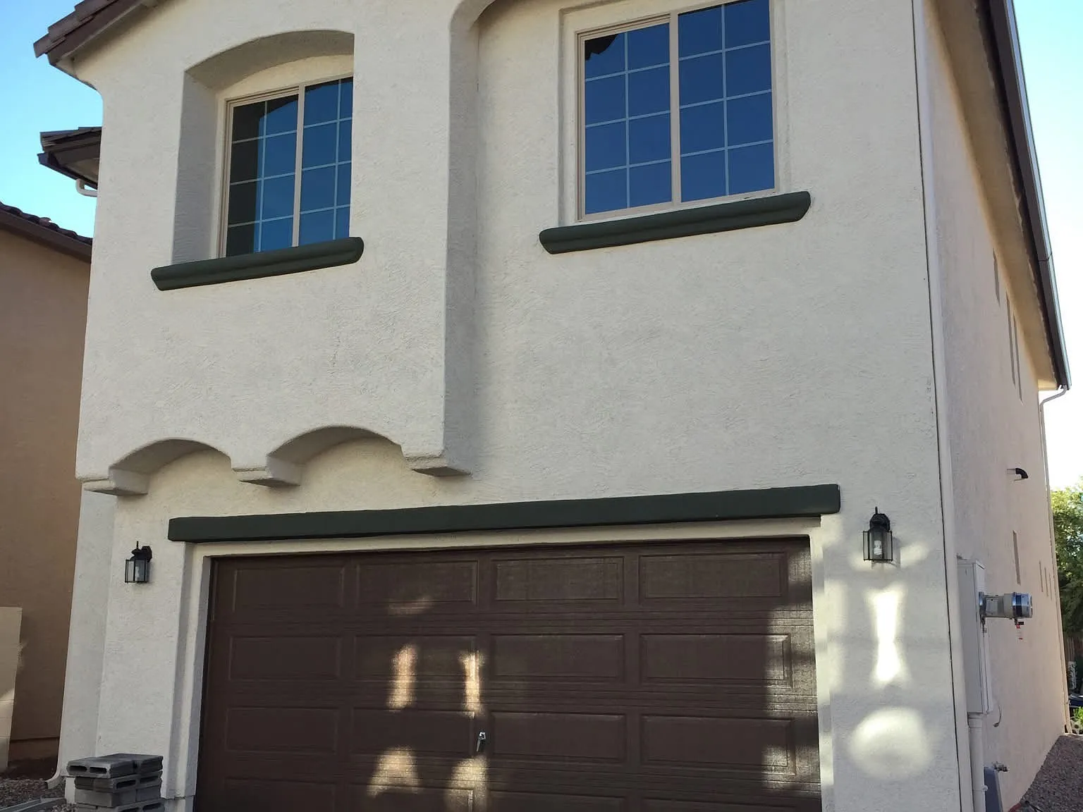 3 bed, 2.5 bath, 1898 sqft, $2,395 — Photo 3
