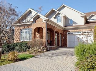 1014 Arbor Trce, Atlanta, GA 30319