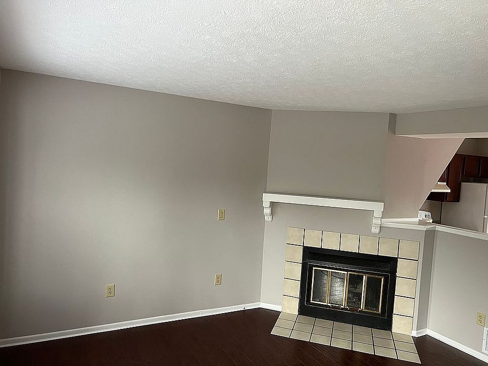 1st image of 476 Fullers Cir