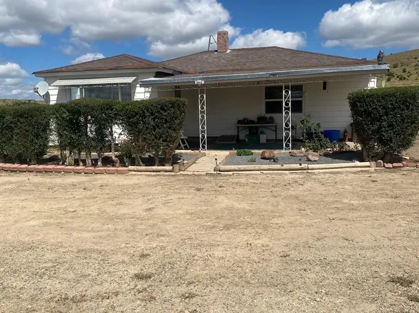 13 Miles Nm Hwy #193, Raton, NM 87740