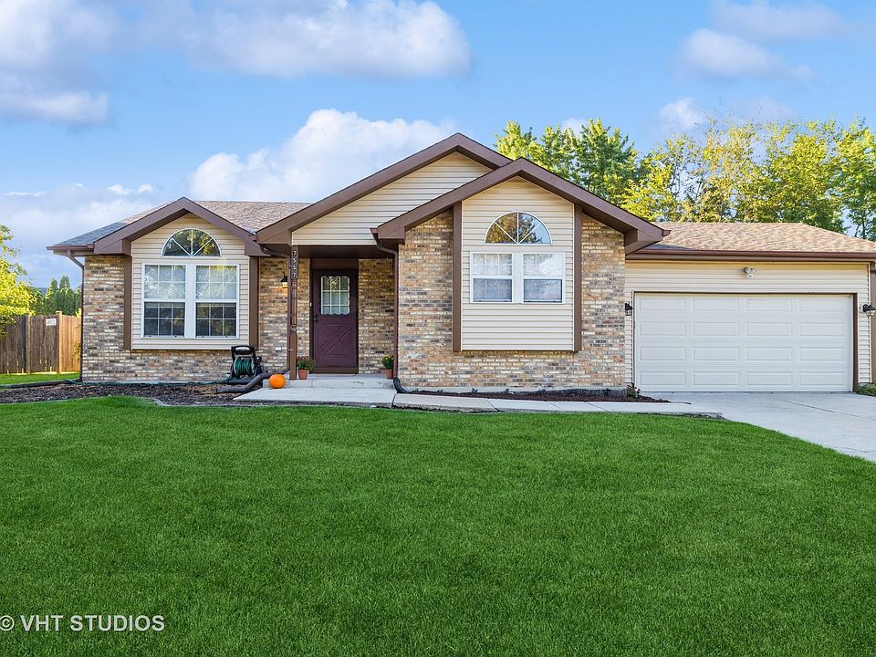1st image of 7557 W Glenshire Dr