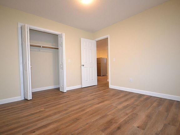5th image of 227 W South St APT 1