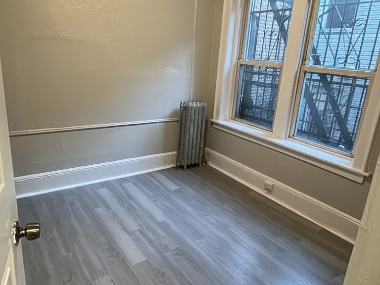 101 Treacy Ave #3 — Photo 5