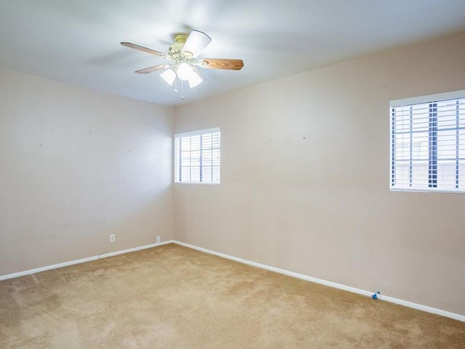 2nd image of 927 La Serena Dr