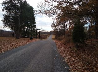 1405 Pearce Rd, Equality, IL 62934