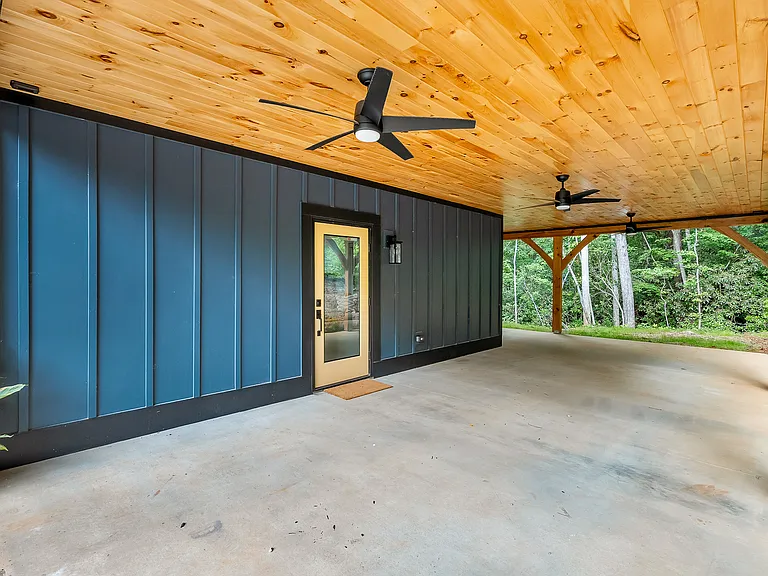 1278 Academy Rd — Photo 25