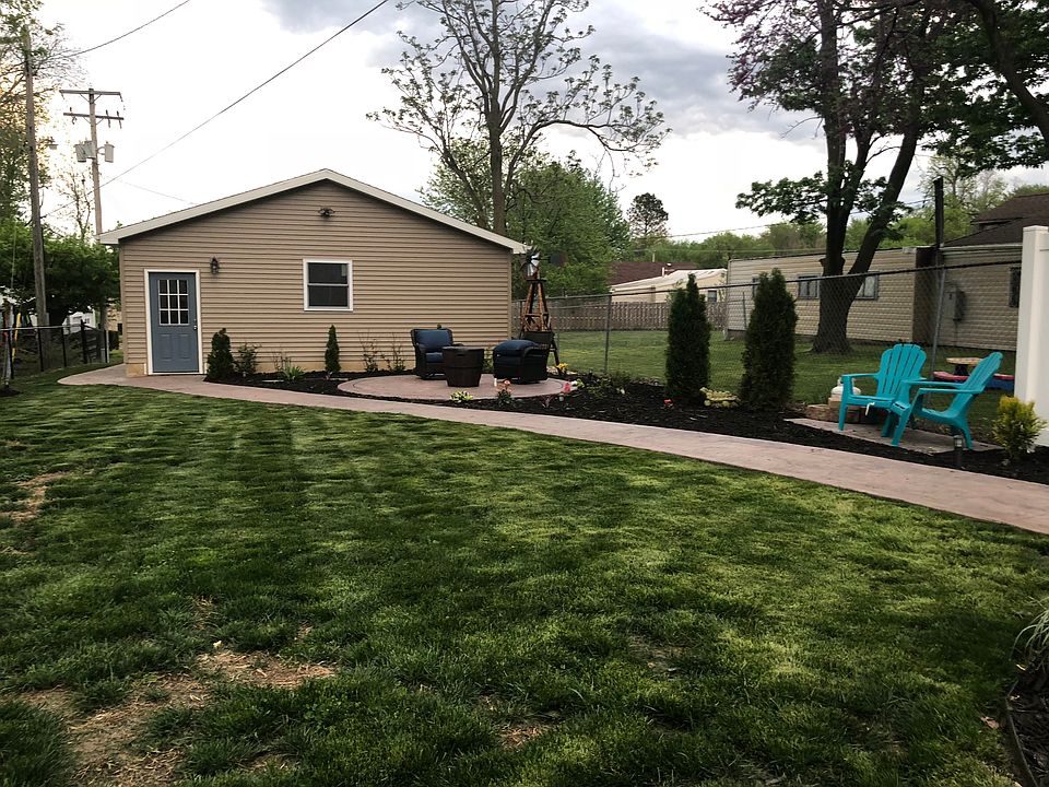 2nd image of 910 N 27th St