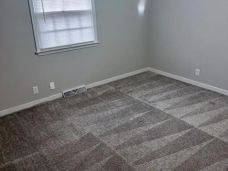 2314 Glenoak Dr — Photo 10