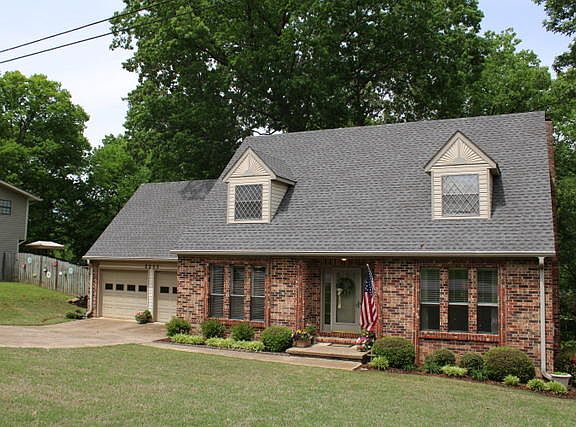 3rd image of 2233 Goff Dr