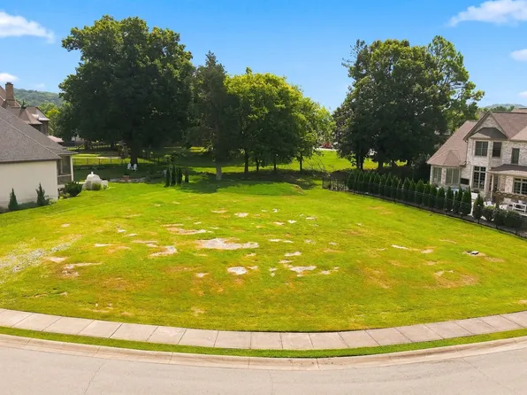 202 Camille Victoria Ct, Mount Juliet, TN 37122