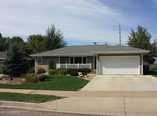 1249 S Highland Acres Rd, Bismarck, ND 58501