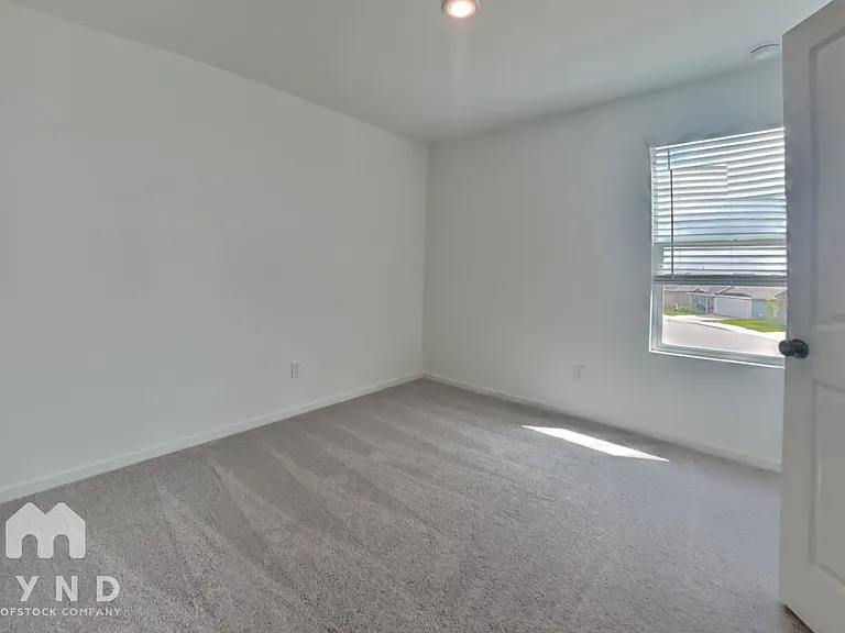 7127 Sapphire Rdg — Photo 16